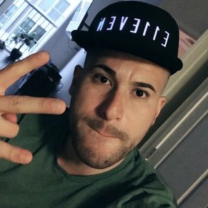 Meet your Posher, Jonathan